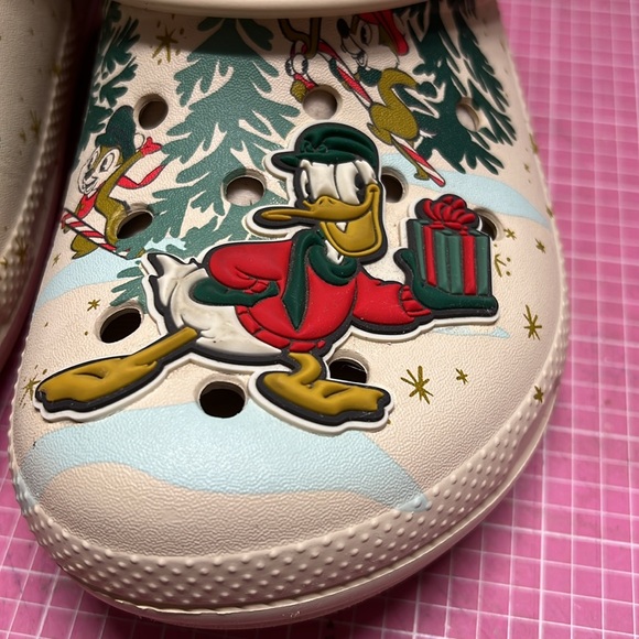 (M5/W7) Mickey Mouse and Friends Holiday Clogs for Adults by Crocs UNISE… - Picture 3 of 8